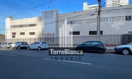 Oportunidade Única: Sala Comercial de 250m² na Vibrante Vila Estrela!