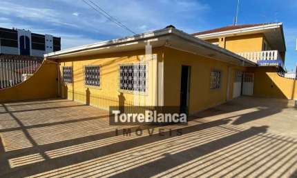 Casa comercial para locação no Bairro Chapada, com 3 salas, 80m² por R$1.800,00 mais encargos.
