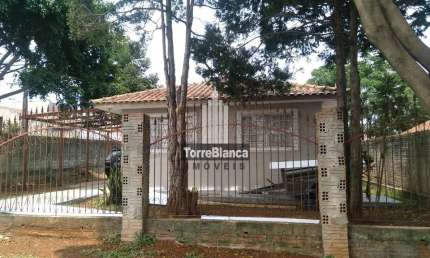 Casa de Esquina no bairro Neves em Ponta Grossa - PR