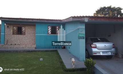 Casa à venda, com terreno grande e cozinha planejada, Colônia Dona Luíza, Ponta Grossa, PR