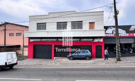 Apartamento Amplo com 4 Quartos, Área Gourmet e 170 m² para Alugar