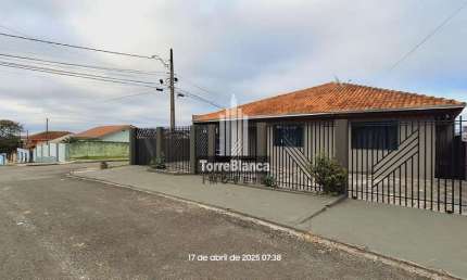 Casa à venda de esquina próximo ao centro, Ponta Grossa, PR