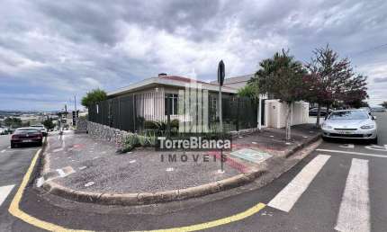 Casa Comercial para locação, com 2 vagas de garagem, 320 m² -  Estrela, Ponta Grossa, PR
