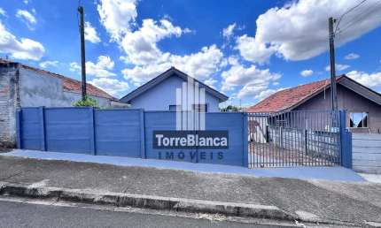 Casa padrão para Locação, 02 dormitórios, Quintal Amplo, 250 m² área total, Colônia Dona Luíza - Po