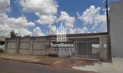 Casa à venda próximo ao Hospital Regional, Uvaranas, Ponta Grossa, PR