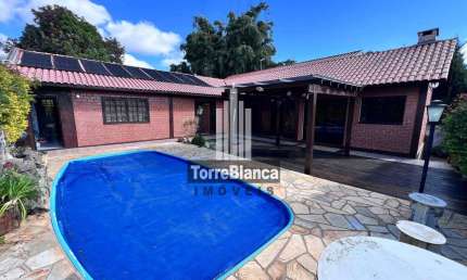 Casa com piscina para Locação, 4 quartos, 3 banheiros e 4 vagas, Área gourmet com churrasqueira, 20