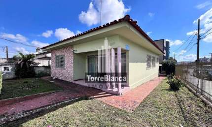 Casa Comercial para locação, 2 salas, 2 vagas de garagem, Edícula com churrasqueira, 180m², Órfãs -