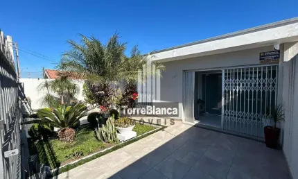 Casa à venda, 3 quartos sendo 1 suíte, 3 banheiros, 2 vagas de garagem, 448 m² total, próximo ao sh