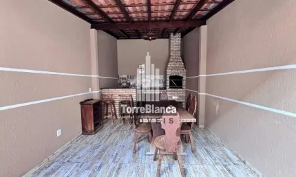 Sobrado Semimobiliado para locação, 2 quartos sendo 1 suíte, Área gourmet com churrasqueira, 2 vaga