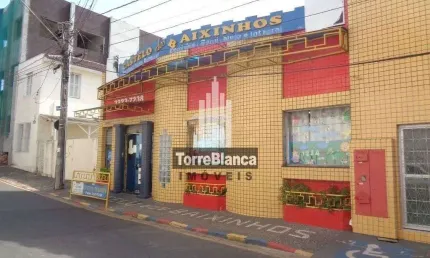 Casa comercial, locação, 7 salas, 5 banheiros, escritório, recepção, quadra de esportes infantil, 6