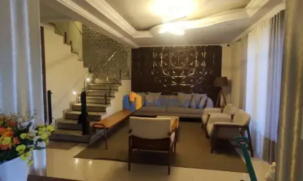 Sobrado com 4 dormitórios à venda, 334 m² por R$ 1.590.000,00 - Jardim Santa Helena - Maringá/PR