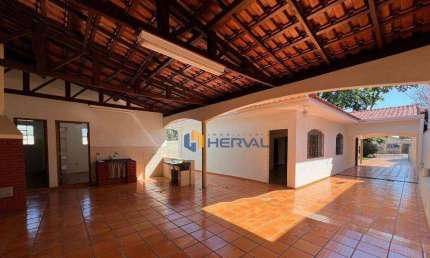 (Aceita troca) Casa com 3 quartos à venda, 190 m² por R$ 700.000 - Vila Morangueira - Maringá/PR