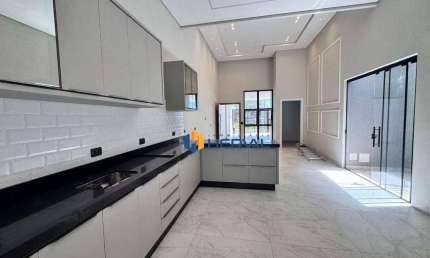 Casa com 3 quartos à venda, 122 m² por R$ 800.000 - Jardim Brasil - Maringá/PR