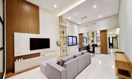 (Aceita troca) Casa com 3 quartos à venda, 208 m² por R$ 1.450.000 - Bom Jardim - Maringá/PR
