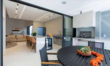 (Aceita troca) Casa com 3 quartos à venda, 228 m² por R$ 1.850.000 - Ouro verde I - Sarandi/PR