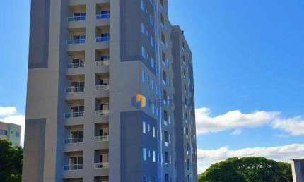 Apartamento com dois quartos, com sacada e churrasqueira no Jardim Alvorada em Maringá.