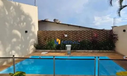 Sobrado com 4 Quartos à venda, 180 m² por R$ 1.050.000 - Jardim Iguaçu - Maringá/PR
