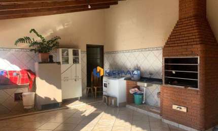 Casa com 3 quartos à venda, 225 m² por R$ 1.050.000 - Jardim Iguaçu - Maringá/PR