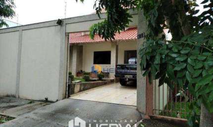 Sobrado com 4 dormitórios à venda, 210 m² por R$ 700.000,00 - Jardim Catedral - Maringá/PR