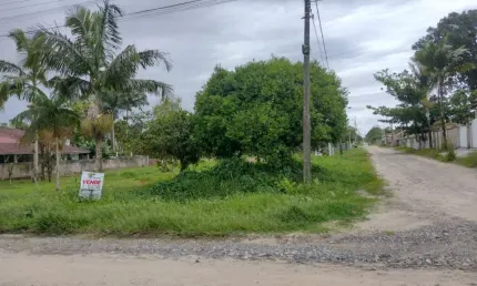 Terrenos próximo ao mar no balneário Cambiju em Itapoá