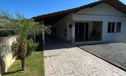 Casa à venda, gravatá, penha - sc mobiliada e com amplo terreno