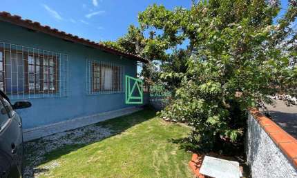 Casa à venda, Centro, PENHA - SC com AMPLO QUINTAL E PRÓXIMA DA PRAIA