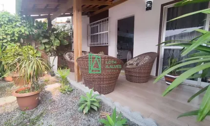 CASA  à venda, Gravatá, NAVEGANTES - SC, com ótimo espaço de terreno.
