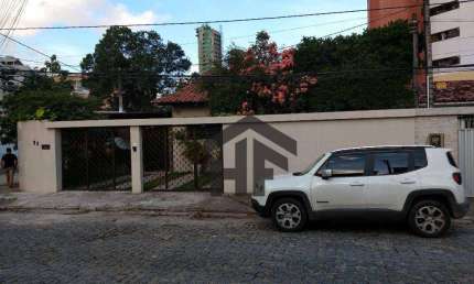 Casa de 330m² à venda, com 4 Quartos e 6 Salas, localizada no Poço, Recife - Pernambuco.