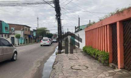 Casa com 06 quartos à venda, localizada em Afogados - Recife/PE