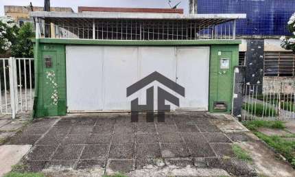 Duas casas à venda no terreno de 280m², localizada na Encruzilhada, Recife - Pernambuco.