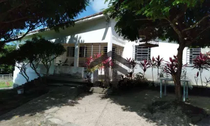 Chácara com 3 quartos, 2,5 hectares, localizada em Cruz de Rebouças, Igarassu - PE. À Venda.