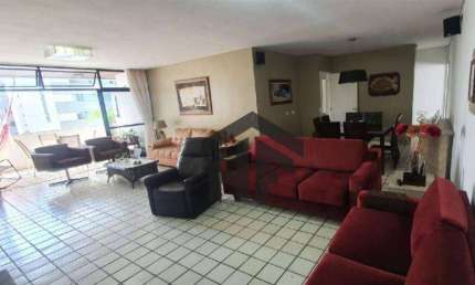 Apartamento de 220m², com 04 quartos sendo duas suítes, localizado na Madalena, Recife - PE. À Venda