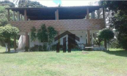 Chácara de 2,5 hectares com duas casas, localizada em Cruz de Rebouças, Igarassu -PE. À Venda ou Locação.