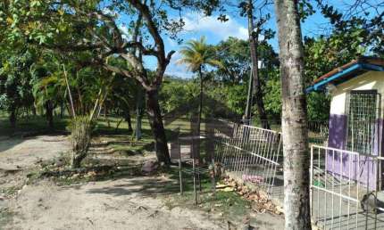 Chácara de 2,5 hectares à venda com 6 quartos, localizada em Cruz de Rebouças, Igarassu - Pernambuco.