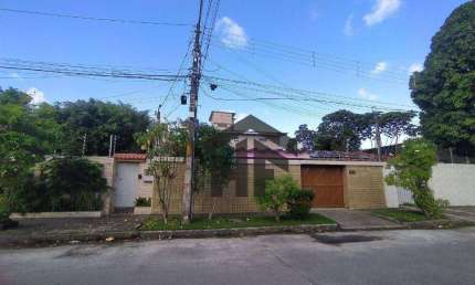 Casa de 171,73m² à venda, com 4 quartos (1 suíte), localizada em Engenho do Meio, Recife - Pernambuco.