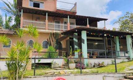 Casa no Lago de 300m², no terreno de 1.954m², com 4 suítes à venda, localizada em Chã de Capoeira, Paudalho - Pernambuco.