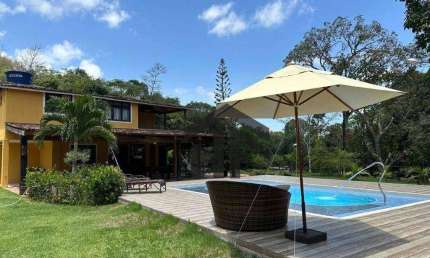 Chácara de 9700m² à venda, com 4 quartos (1 suíte), localizada em Ouro Preto, Olinda - Pernambuco.