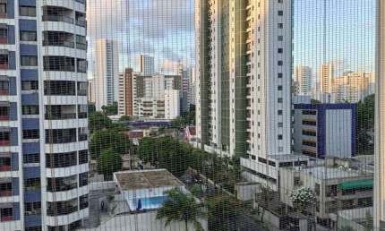 Apartamento de 80m² à venda, com 3 quartos (1 suíte), localizado nas Graças, Recife - Pernambuco.
