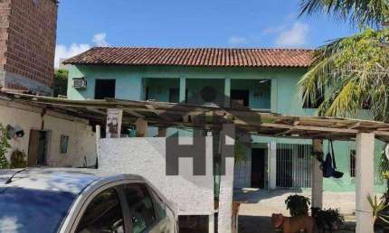 Casa Comercial ou Residencial, de 208m², no terreno de 900m² à venda com 5 quartos, localizada em Piedade, Jaboatão dos Guararapes - Pernambuco.