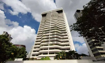 Apartamento de 217m² à venda, com 4 quartos (2 suítes), localizado na Tamarineira, Recife - Pernambuco.