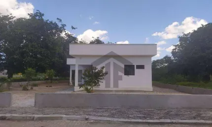 Casa de 120m² com 3 quartos, no terreno de 600m², localizada em Aldeia, Camaragibe - Pernambuco.