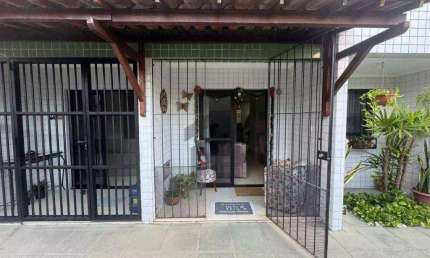 Casa Duplex 72m² à venda, com 3 quartos (1 suíte), localizada no Cordeiro, Recife - Pernambuco.