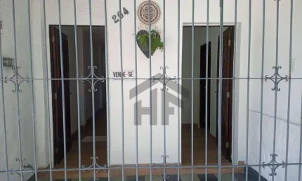 Casa Residencial ou Comercial de 300m² à venda, com 4 quartos (3 suítes), localizada na Soledade, Recife - Pernambuco