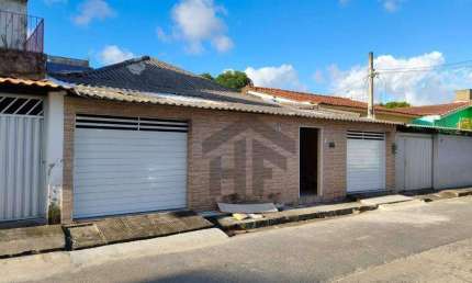 Casa Comercial ou Residencial de 175m² para alugar, com 4 quartos (2 suítes), localizado no Cordeiro, Recife - Pernambuco.