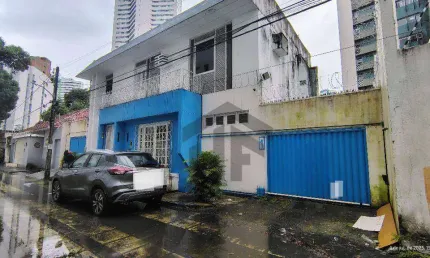 Casa comercial ou residencial de 350m² para alugar, com 4 quartos, localizado no Espinheiro, Recife - Pernambuco.