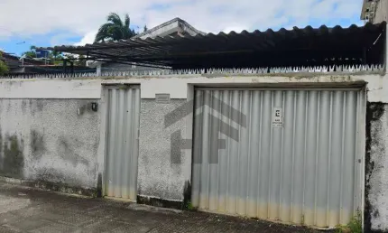 Casa de 250m² à venda, com 6 quartos, localizada em Afogados, Recife -Pernambuco.