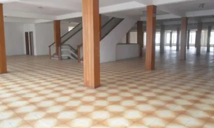 Prédio Comercial para alugar, localizado na Encruzilhada, Recife - Pernambuco.