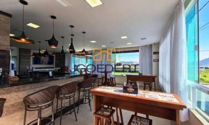 Casa com 3 quartos à venda na Osvaldo José Reiser, 75, Meia Praia, Navegantes por R$ 2.200.000