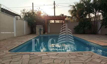 Chácara para Venda em Limeira, Residencial Nobreville, 2 dormitórios, 1 suíte, 2 banheiros, 3 vagas