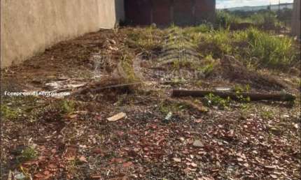 Terreno à venda no Jardim Esplanada, Araras 